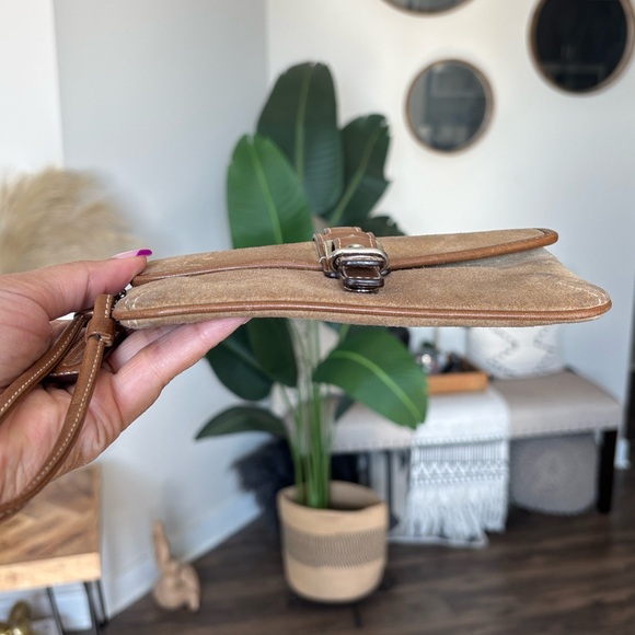 🟫🌟🫶🏽VTG COACH Hamptons Suede Wristlet🫶🏽🌟🟫
